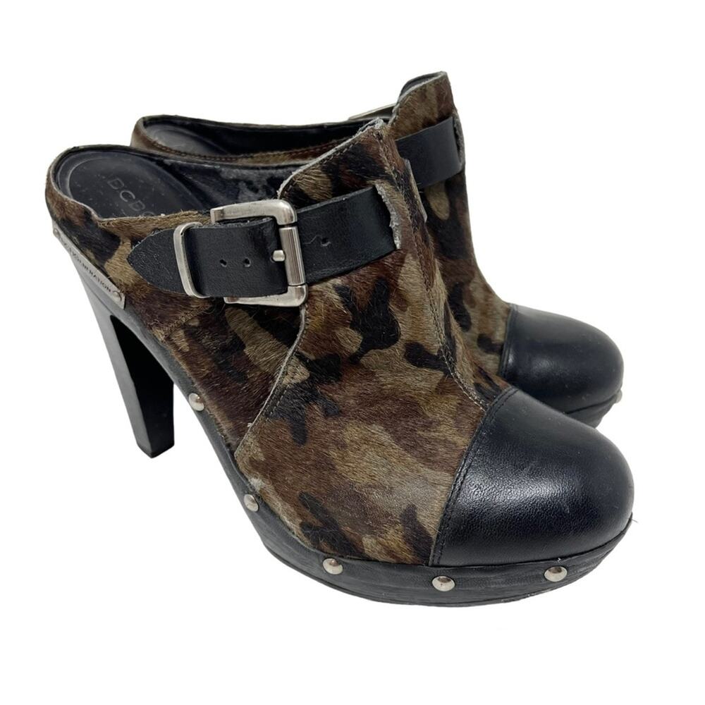 BCBG Generation Camo Heeled Clogs Size 7 Calf Hair Platform